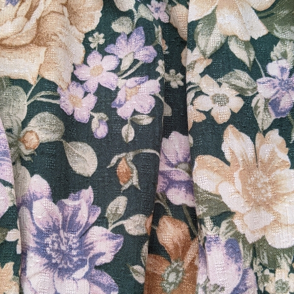 AE Printed Long Sleeve Off-The-Shoulder Blouse - Picture 10 of 10